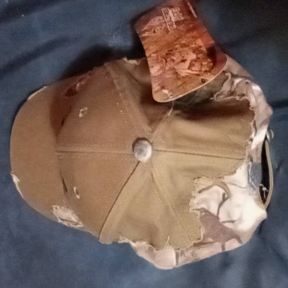 Realtree APG Adjustable Hat, NWT - Picture 2 of 3